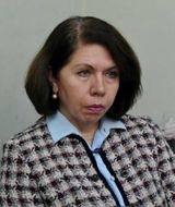 Елена Папанова