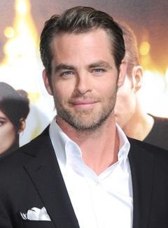Крис Пайн фото
