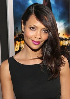 Тэнди Ньютон фото