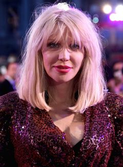 Кортни Лав фото