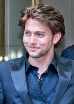 Джексон Рэтбоун фото