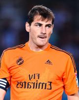 Икер Касильяс