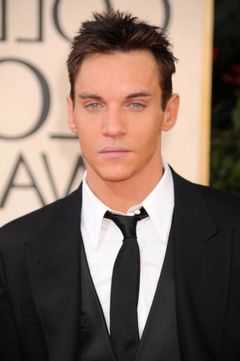 Джонатан Рис Майерс фото