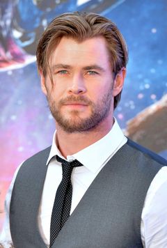 Крис Хемсворт фото