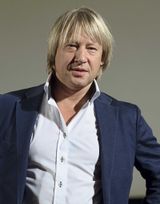 Дмитрий Харатьян