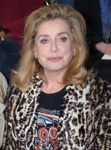 Катрин Денев