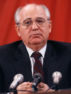 Михаил Горбачев фото