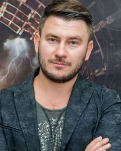 Дмитрий Глуховский фото