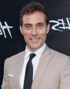 Руфус Сьюэлл фото