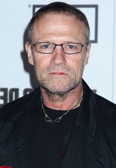 Майкл Рукер фото