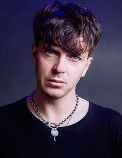 Арсений Попов фото